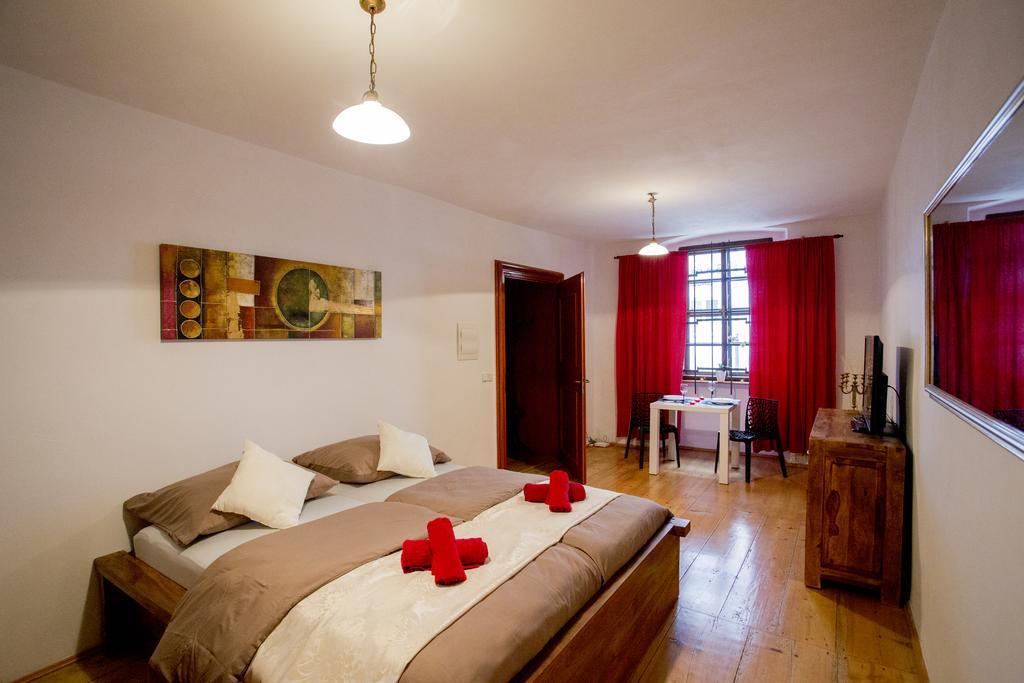 Apartman Marianska 5 أولوموك الغرفة الصورة